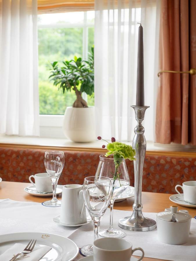 Hotel Kaiserhof ميدهباخ المظهر الخارجي الصورة